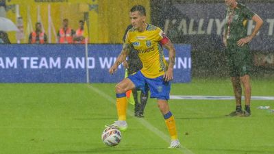 ISL 2023-24: Adrian Luna kicks off Kerala Blasters' season in style with 2-1 win over Bengaluru FC SportsTak