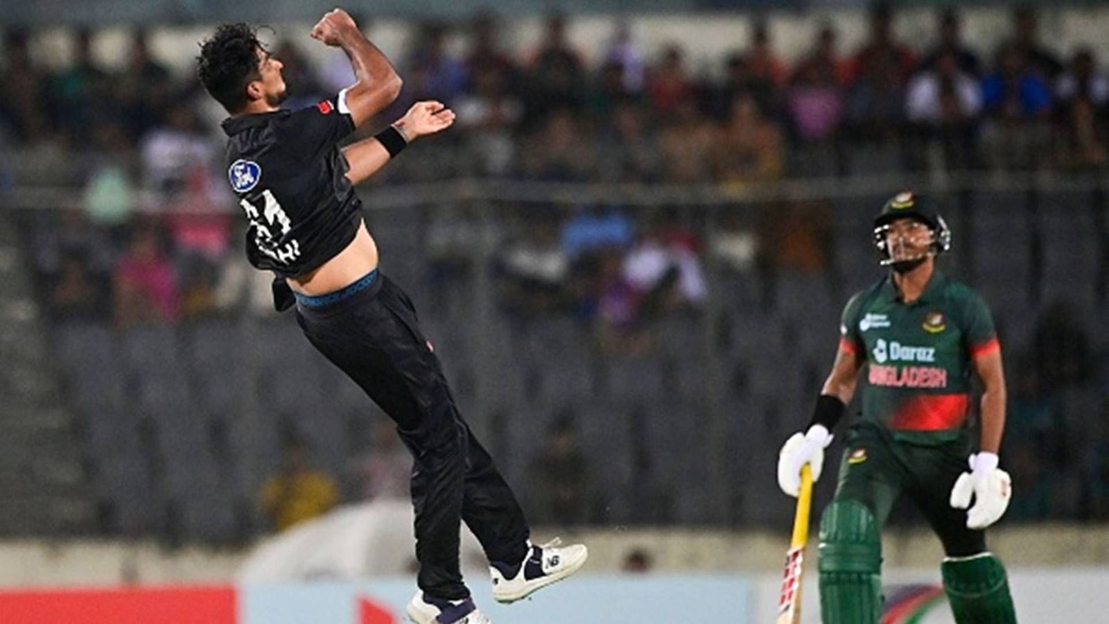 Ish Sodhi's record-breaking six-fer helps New Zealand break the jinx, win first ODI in Bangladesh since 2008 Ish Sodhi's record-breaking six-fer helps New Zealand break the jinx, win first ODI in Bangladesh since 2008