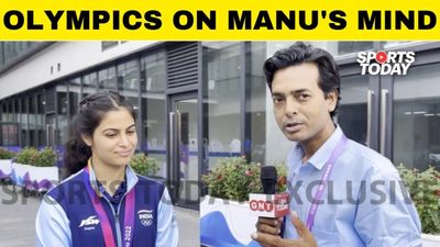 Manu Bhaker happy with ASIAD Gold but wants OLYMPICS Glory | Sports Today SportsTak