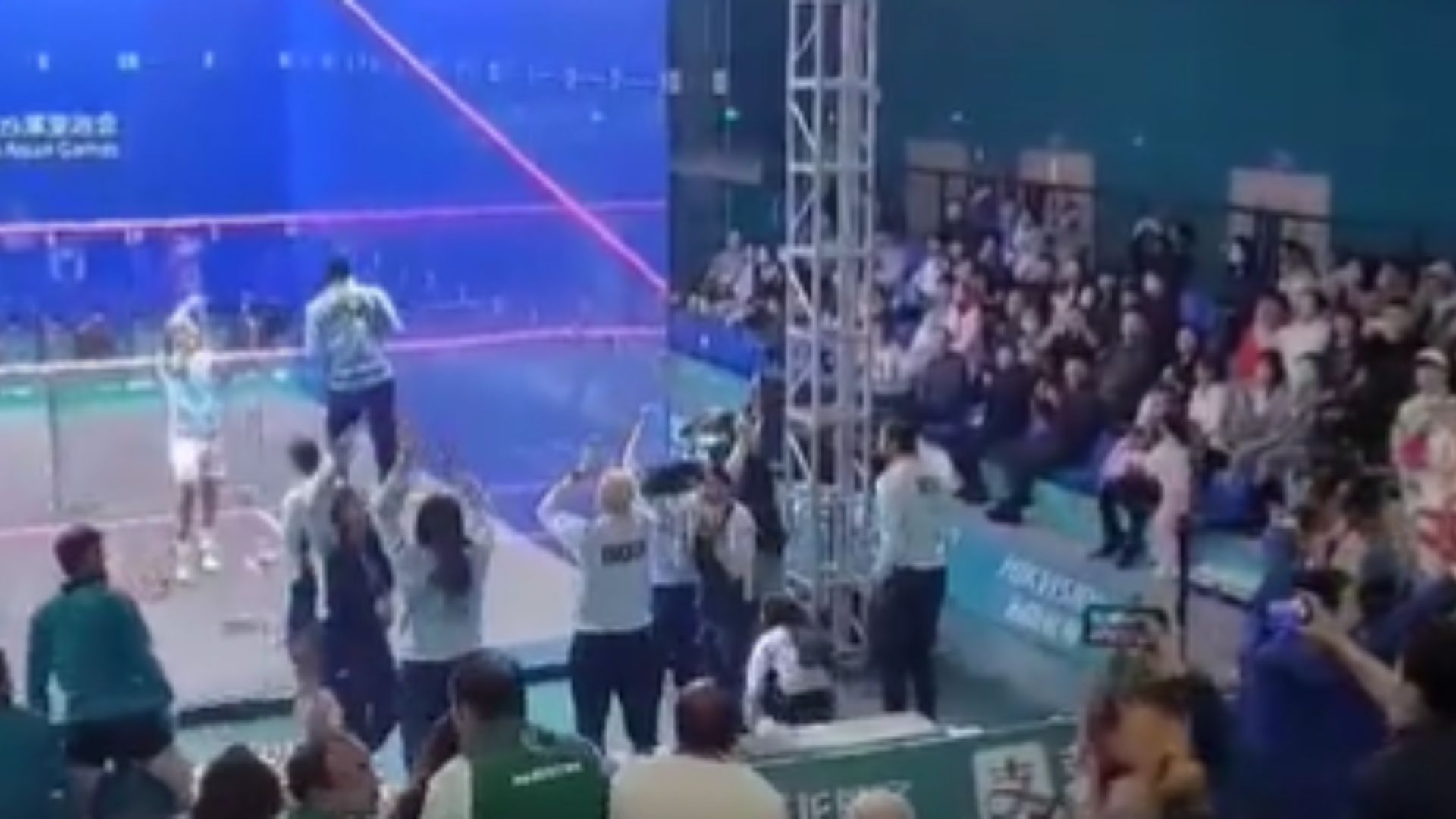 Watch: Crowd erupts with rapturous celebration after Indian men's squash team defeat Pakistan to win gold medal Indian men's squash team won gold at the Asian Games 2023.