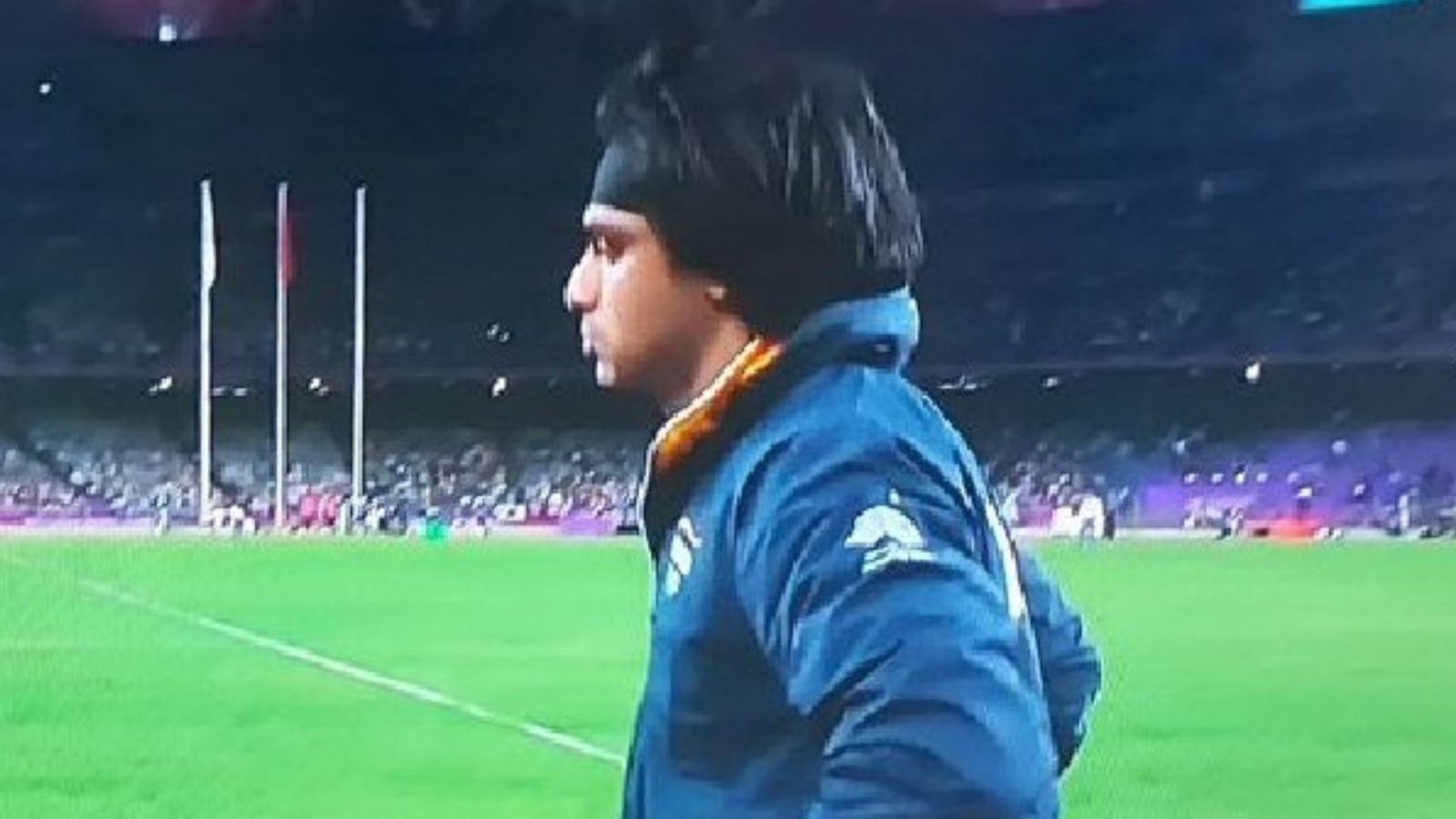Asian Games 2023: Neeraj Chopra asked to throw his attempt once again as chinese equipment malfunctions; Fans go crazy Asian Games 2023: Neeraj Chopra asked to throw his attempt once again as chinese equipment malfunctions; Fans go crazy