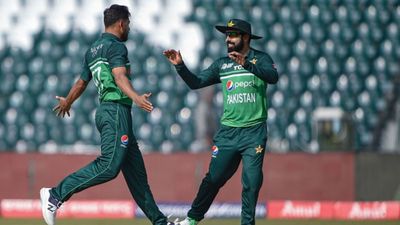 'I whole-heartedly back his ability and he is a wonderful cricketer': Micky Arthur shows confidence in out-of-form superstar Pakistan's Haris Rauf (L) celebrates with teammate Shadab Khan after taking the wicket of Bangladesh's Towhid Hridoy (not pictured) during the Asia Cup 2023 one-day international (ODI) cricket match between Pakistan and Bangladesh at the Gaddafi Stadium