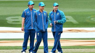 ODI World Cup: Steve Smith shares worrying update on Travis Head's injury ahead of India vs Australia clash Australian batters (from L-R) Travis Head, Alex Carey and Steve Smith.