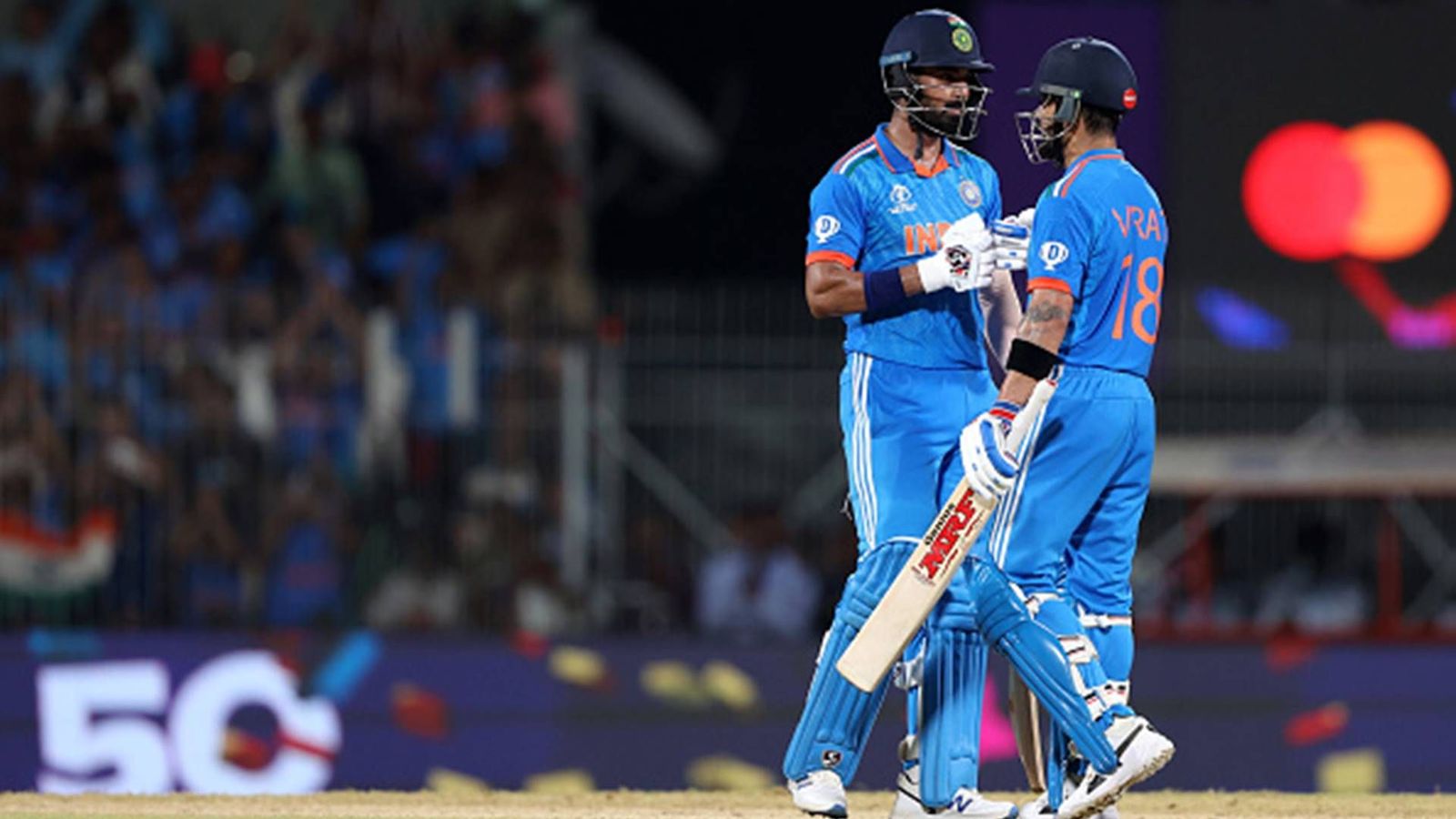 Rahul, Kohli rescue India from 2/3 to register big 6-wicket win over mighty Australians to kick off World Cup campaign Virat Kohli and KL Rahul during run chase against Australia (Getty Images)