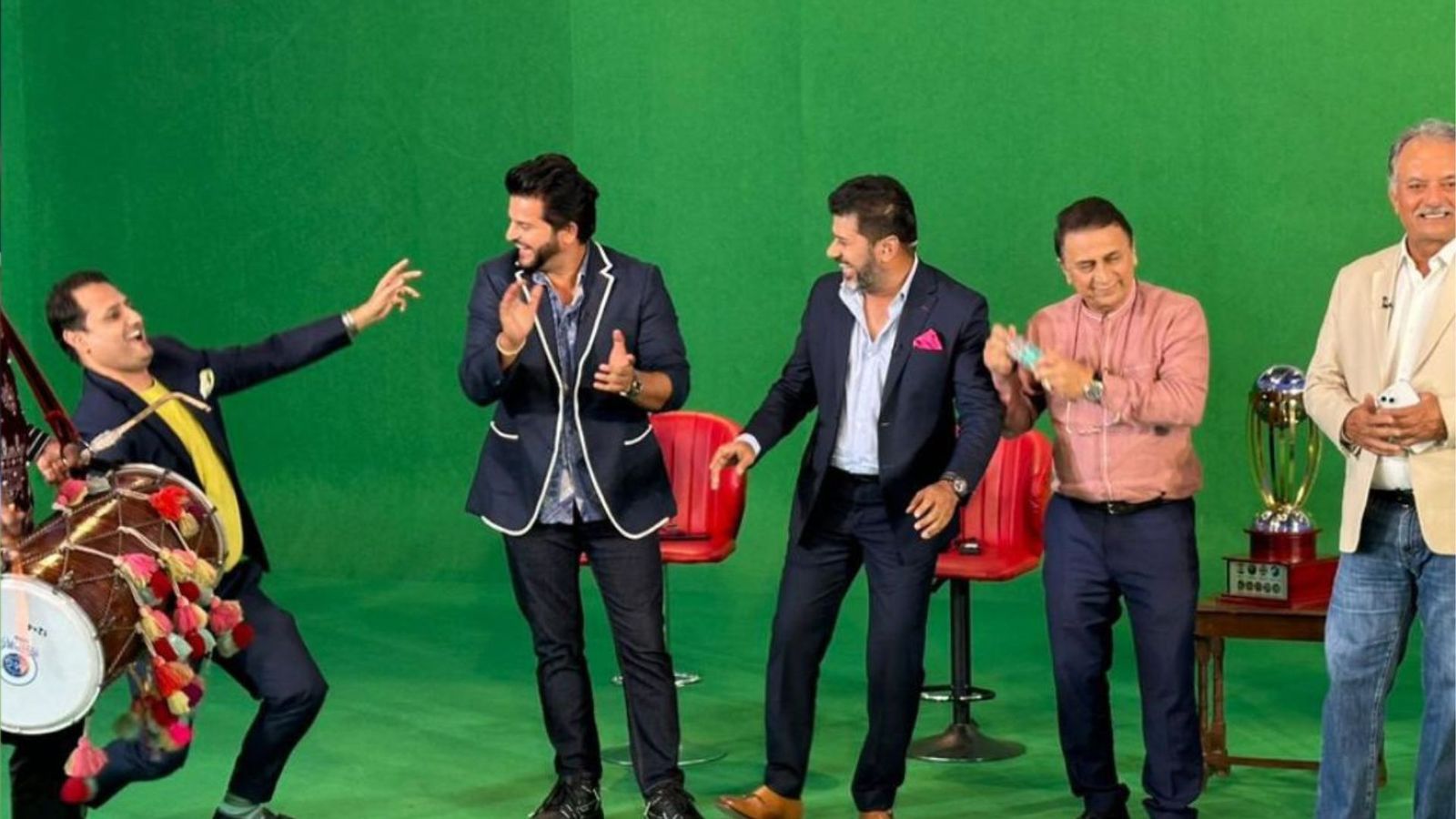 ODI World Cup EXCLUSIVE: Suresh Raina, Sunil Gavaskar dance in delight after India's victory over Australia, watch here! India's victory celebrated by the experts at Sports Tak