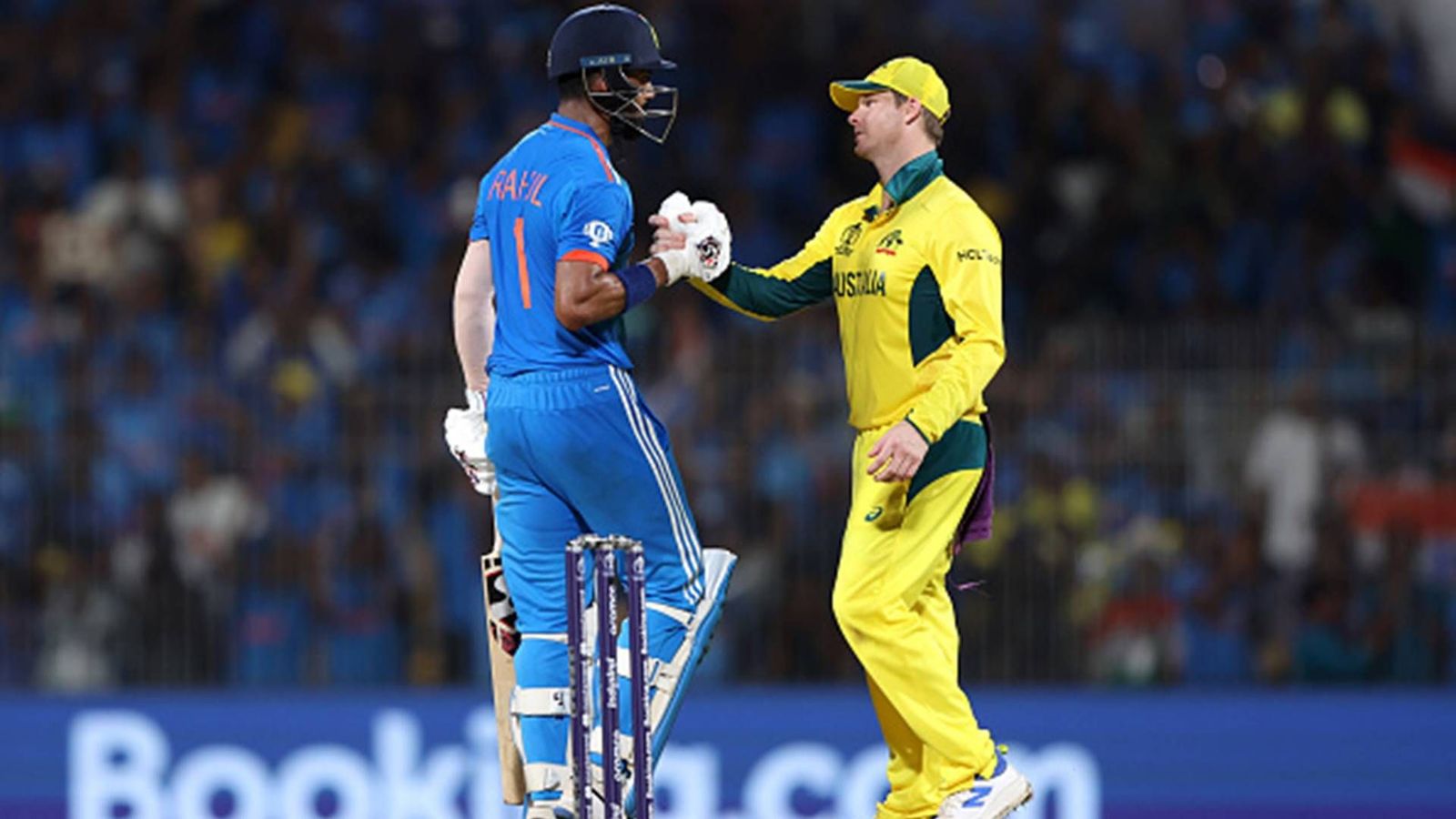 'People were commenting on my performance in every match and situation': KL Rahul opens up on 'difficult time' before making comeback Steve Smith congratulates KL Rahul (Getty Images)