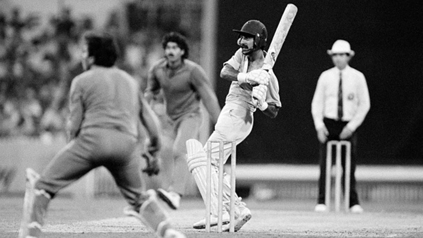 From fan tearing Srikkanth's shirt to attack on Azharuddin and stone-pelting, the dark side of fans in India vs Pakistan matches Kris Srikkanth plays the pull shot against Pakistan (File Photo: Getty Images)