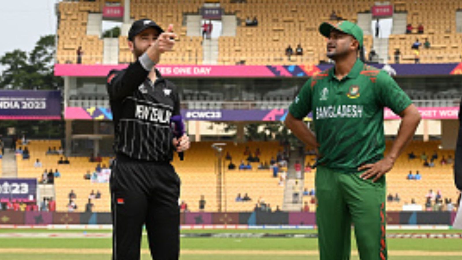 ODI World Cup 2023, NZ vs BAN: Kane Williamson returns and opts to field after winning toss, both teams make changes to their playing XI Kane Williamson of New Zealand flips the coin as Shakib Al Hasan of Bangladesh looks on ahead of the ICC Men's Cricket World Cup India 2023 between New Zealand and Bangladesh at MA Chidambaram Stadium on October 13, 2023 in Chennai, India.