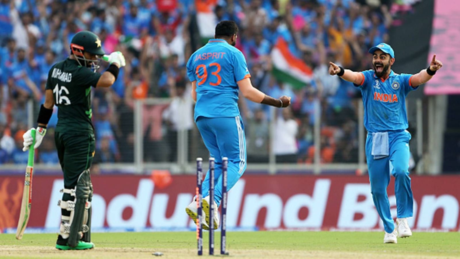 IND vs PAK: Pakistan's batting lineup collapses like a pack of cards, lose 8 wickets for just 36 runs in Ahmedabad Jasprit Bumrah and Virat Kohli celebrate Mohammad Rizwan's wicket (Getty Images)