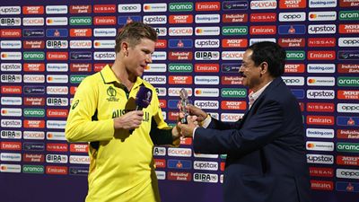 Back-in-form Adam Zampa reveals he bowled despite being unfit in two matches, says ‘I wasn’t feeling great because…’ Adam Zampa receives the 'Player of the match' award (Getty Images)