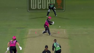 Wide ball or not? 4 runs needed off last ball in WBBL 2023 opener, then umpire's wrong call leads to controversy The last ball of WBBL 2023 opener by Alice Capsey (Screengrab: cricket.com.au/Twitter)