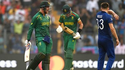 SA vs ENG: England's World Cup defense in jeopardy after eye-opening 229-run loss to Bavuma-less South Africa Heinrich Klaasen of South Africa celebrates their century during the ICC Men's Cricket World Cup India 2023 match between England and South Africa at Wankhede Stadium on October 21, 2023 in Mumbai, India.