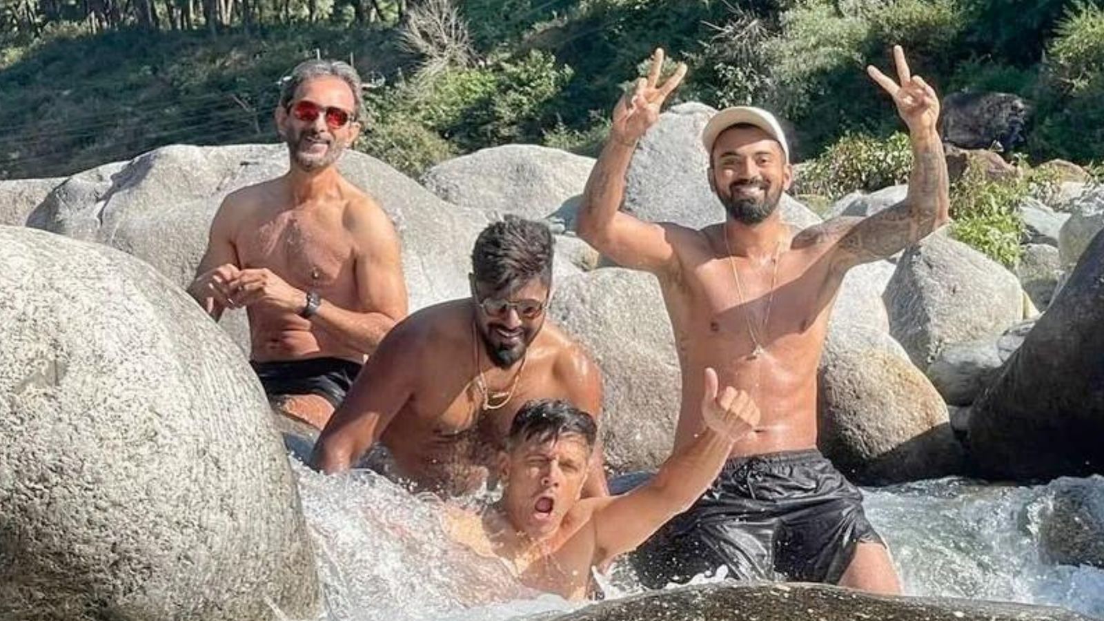KL Rahul's photos of 'The Wall' Dravid taking a dip in the rivers of the Himalaya breaks internet, See Pics India's head coach Rahul Dravid taking a dip in the river with KL Rahul, Vikram Rathour