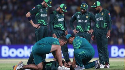 Huge blow to Pakistan, Shadab Khan walks off the field after getting injured while fielding during PAK vs SA clash Shadab Khan of Pakistan receives medical attention during the ICC Men's Cricket World Cup India 2023 between Pakistan and South Africa at MA Chidambaram Stadium on October 27, 2023 in Chennai, India.