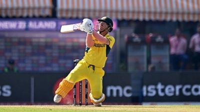 AUS vs NZ: David Warner moves above Virat Kohli on special World Cup list despite missing out in third straight century Australian opener David Warner hits a shit during their World Cup clash. (Getty images)