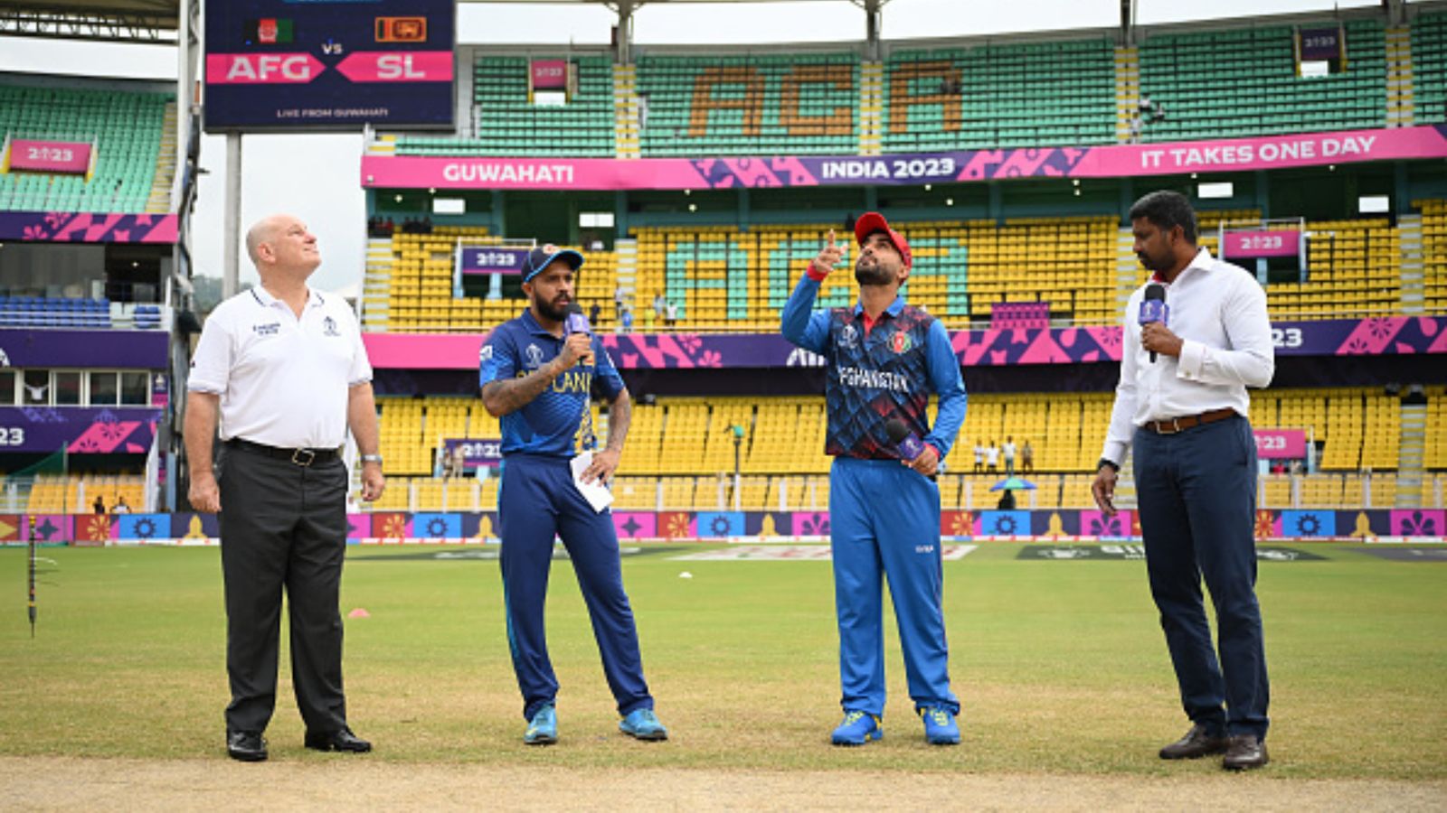 AFG vs SL: Afghanistan skipper makes surprising change after electing to field as Sri Lanka two tweaks to Playing XI Sri Lanka captain Kusal Mendis faces Afghanistan skipper Hashmatullah Shahidi