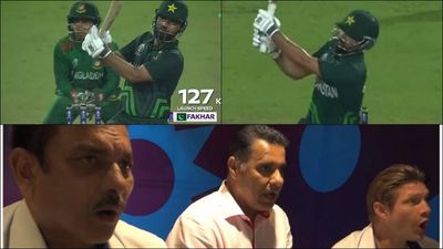 Fakhar Zaman’s massive six makes Ravi Shastri, Waqar Younis and Shane Watson’s jaws drop in commentary box, watch video Ravi Shastri, Waqar Younis and Shane Watson react to Fakhar Zaman's massive six (Screengrab: Twitter)