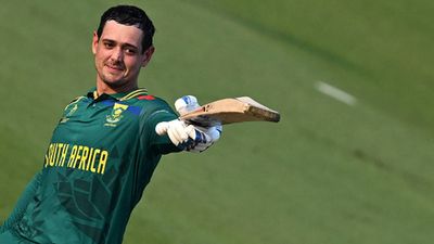 Quinton de Kock breaks Kumar Sangakkara’s all-time World Cup record with 4th century in tournament Quinton de Kock celebrates his fourth century of World Cup 2023 (Getty Images)