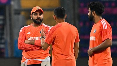 Rohit Sharma reacts to BCCI's no fireworks display in Wankhede stadium, says 'In an ideal world you...' Rohit Sharma (L) speaks with teammates during a practice session on the eve of their World Cup clash against Sri Lanka (Getty Images)