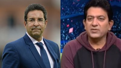 Wasim Akram brutally destroys former teammate Hasan Raza for controversial 'suspicious balls' remark on Indian bowlers Wasim Akram (L) and Hasan Raza (R).