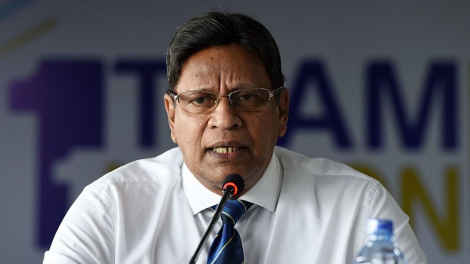 Sri Lanka cricket secretary Mohan de Silva resigns after disappointing World Cup run amid board criticism Sri Lanka cricket secretary Mohan de Silva resigns from his position. (Getty)