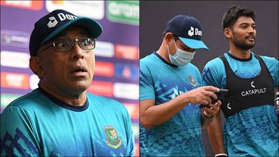 'We have no choice. We have to...': Bangladesh head coach's big statement before facing Sri Lanka in Delhi's pollution Bangladesh head coach during a press conference on the eve of clash against Sri Lanka in Delhi (Getty Images)