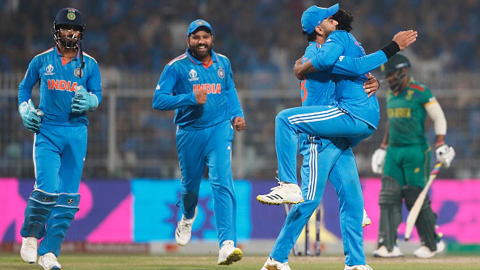 Kohli's record-equalling ton, Jadeja's fifer help India hand South Africa their heaviest defeat in World Cups, continue winning-run Ravindra Jadeja hugs Virat Kohli after dismissing South Africa captain Temba Bavuma (Getty Images)