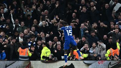 Premier League: Nico Jackson hat-trick helps Chelsea end Tottenham Hotspur's unbeaten run in heated clash Chelsea's Nico Jackson celebrates his goal vs Tottenham Hotspur