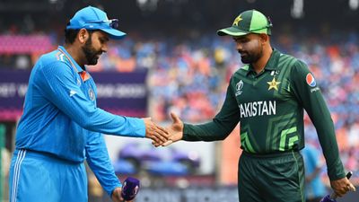 EXPLAINED: How Pakistan's chances to face Team India in World Cup semifinals are higher than New Zealand? India skipper Rohit Sharma shakes hands with Pakistan captain Babar Azam in this frame. (Getty)