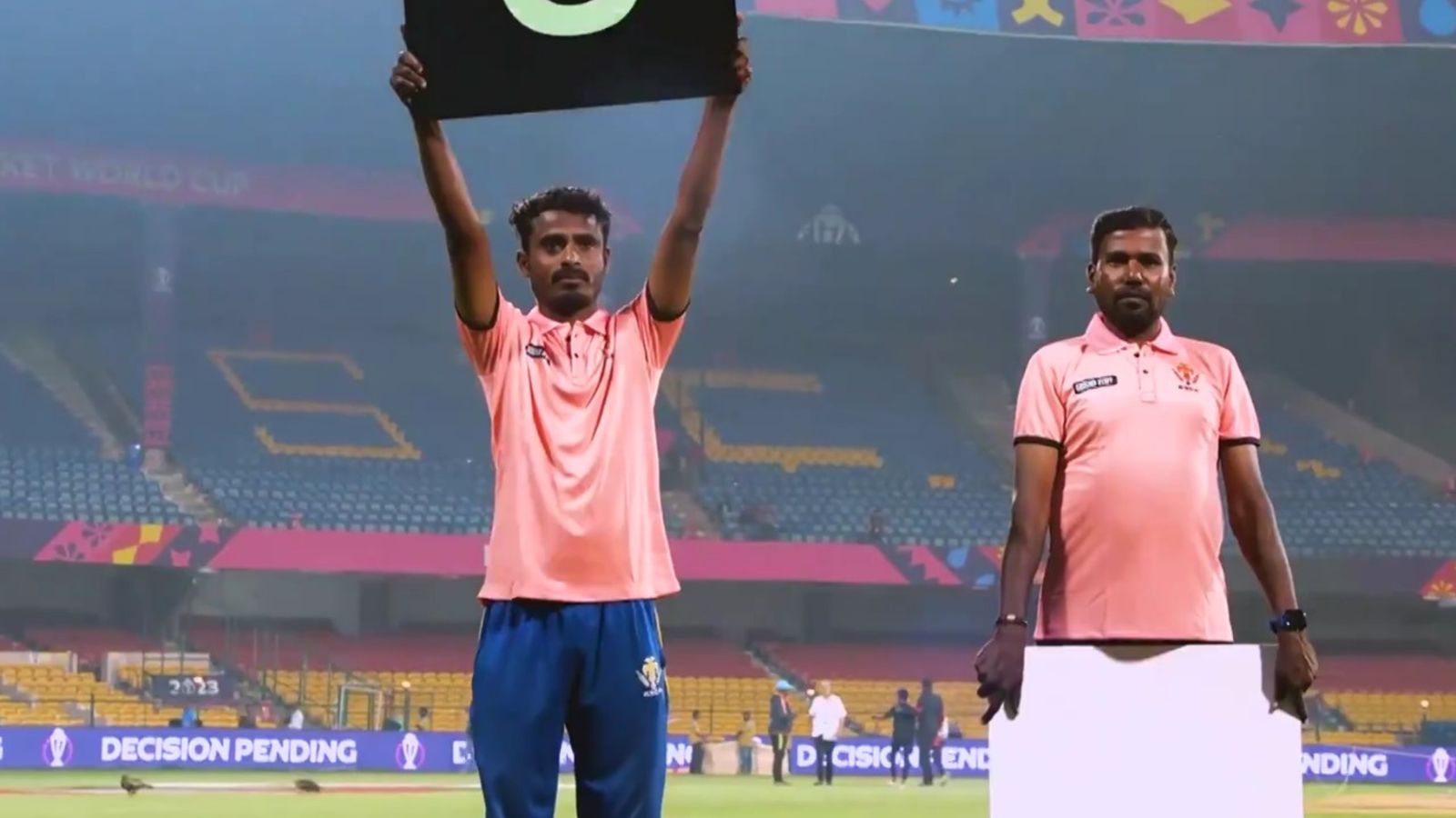 World Cup 2023: Ravindra Jadeja, KL Rahul or Suryakumar Yadav? Team India use groundsmen to announce 'Best Fielder' award India's fielding coach T Dilip gives Suryakumar Yadav the 'Best Fielder' award.