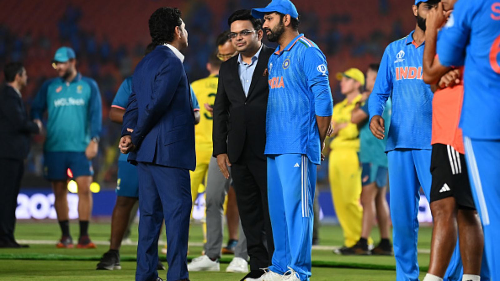 Team India skipper Rohit Sharma to meet with BCCI official regarding future in white-ball cricket: Reports Secretary of BCCI Jay Shah, with Sachin Tendulkar and Rohit Sharma interacting after the ODI World Cup Final against Australia on November 19.