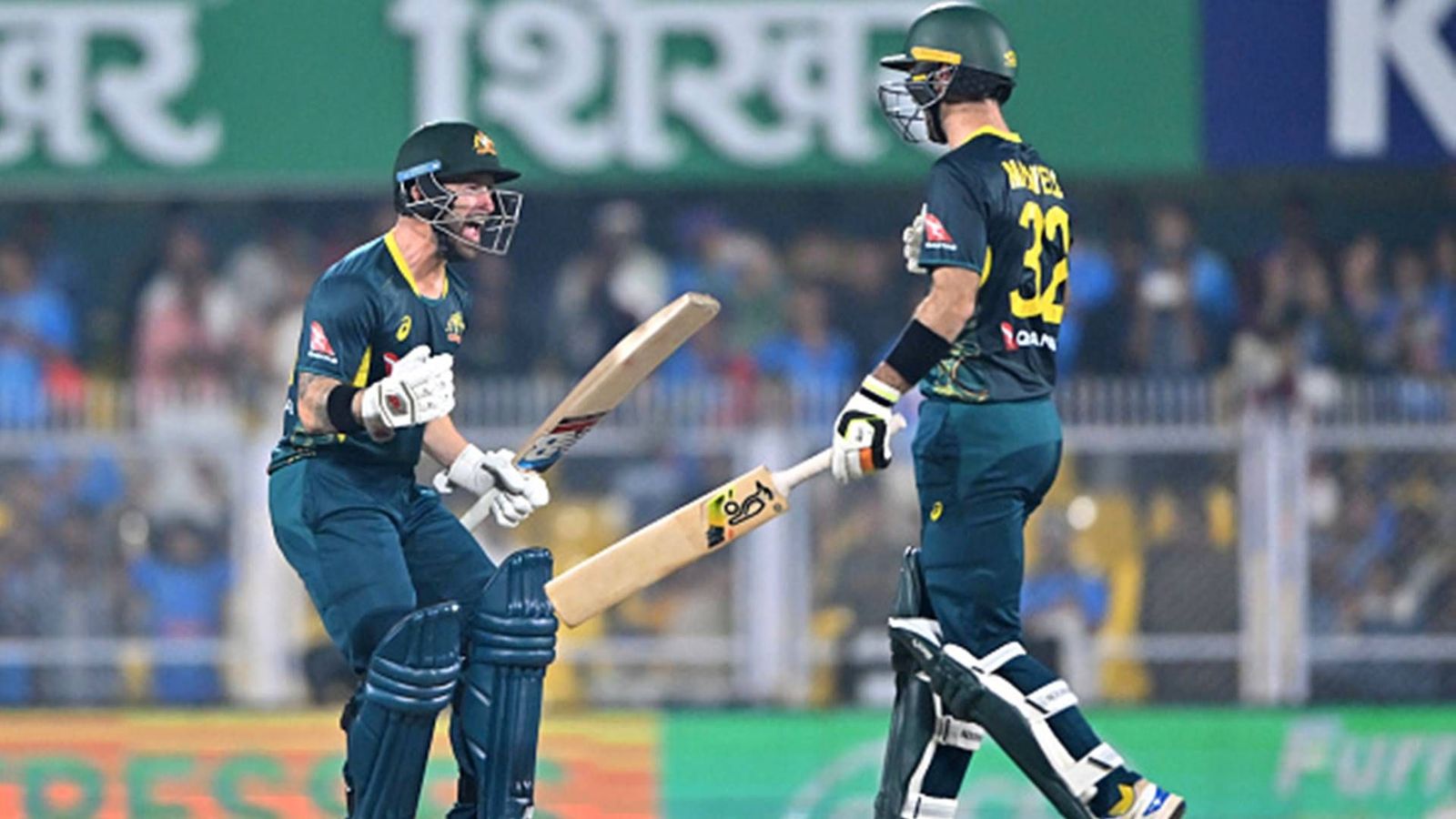 Glenn Maxwell’s unbeaten 104 leads Australia to 5-wicket win in last-ball thriller as Ruturaj Gaikwad’s 123 goes in vain Glenn Maxwell and Matthew Wade celebrate Australia's five-wicket win over India in the third T20I (Getty Images)
