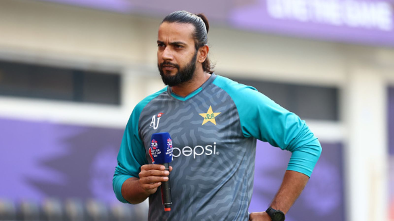 Is Imad Wasim contemplating to withdraw his international retirement? Pakistan's star all-rounder reveals Former Pakistan's star all-rounder Imad Wasim in this frame. (Getty)