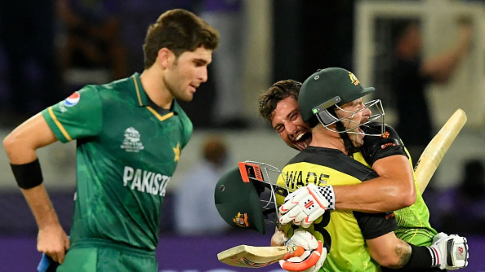‘Not against this left-arm pacer’: IPL franchise Punjab Kings trolls Shaheen Afridi after Arshdeep Singh’s heroics in 5th T20I Pakistan's Shaheen Shah Afridi (Left) and Australia's Marcus Stoinis and Matthew Wade in this frame. (Getty Images)