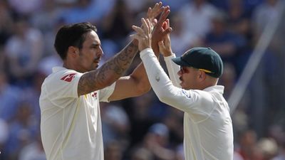 'Get them both in a room': Ricky Ponting offers solution to David Warner-Mitchell Johnson fight outside media circus Australia's Mitchell Johnson (L) with Australia's David Warner. (File photo: Getty Images)
