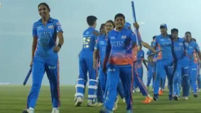 WPL 2024 Auction: Champions Mumbai Indians make less but strategic purchases, bring in star pacer; Know their full squad here Women's Premier League side Mumbai Indians celebrate their WPL 2023 trophy.
