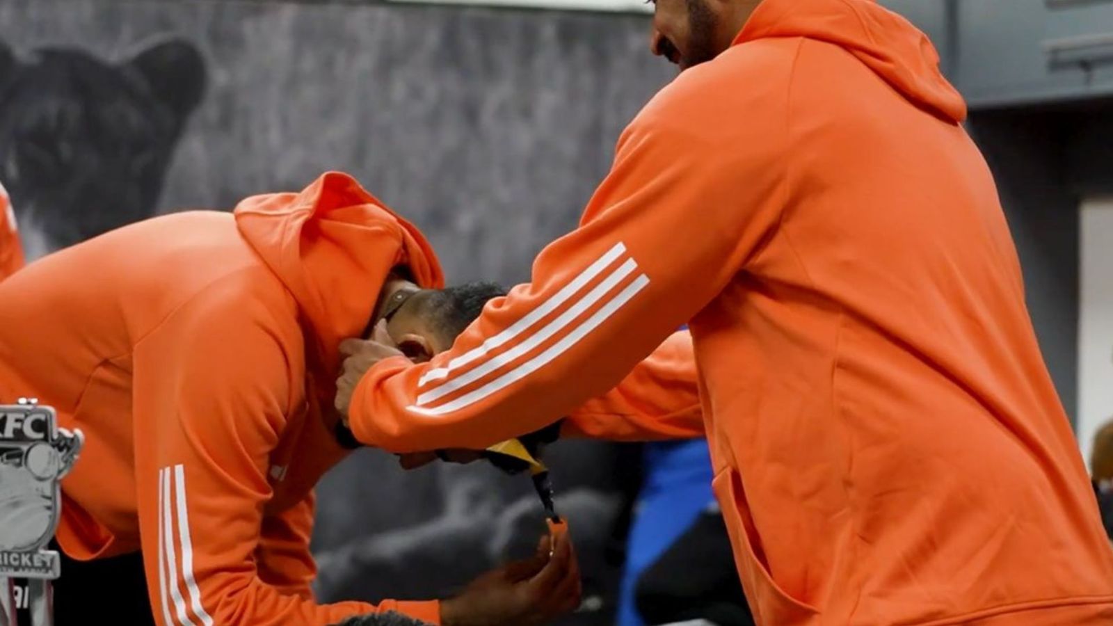 'Best Fielder' medal presentation ceremony continues inside Indian dressing room as star player wins his maiden prize 'Best Fielder' medal presentation ceremony continues inside Indian dressing room as star player wins his maiden prize