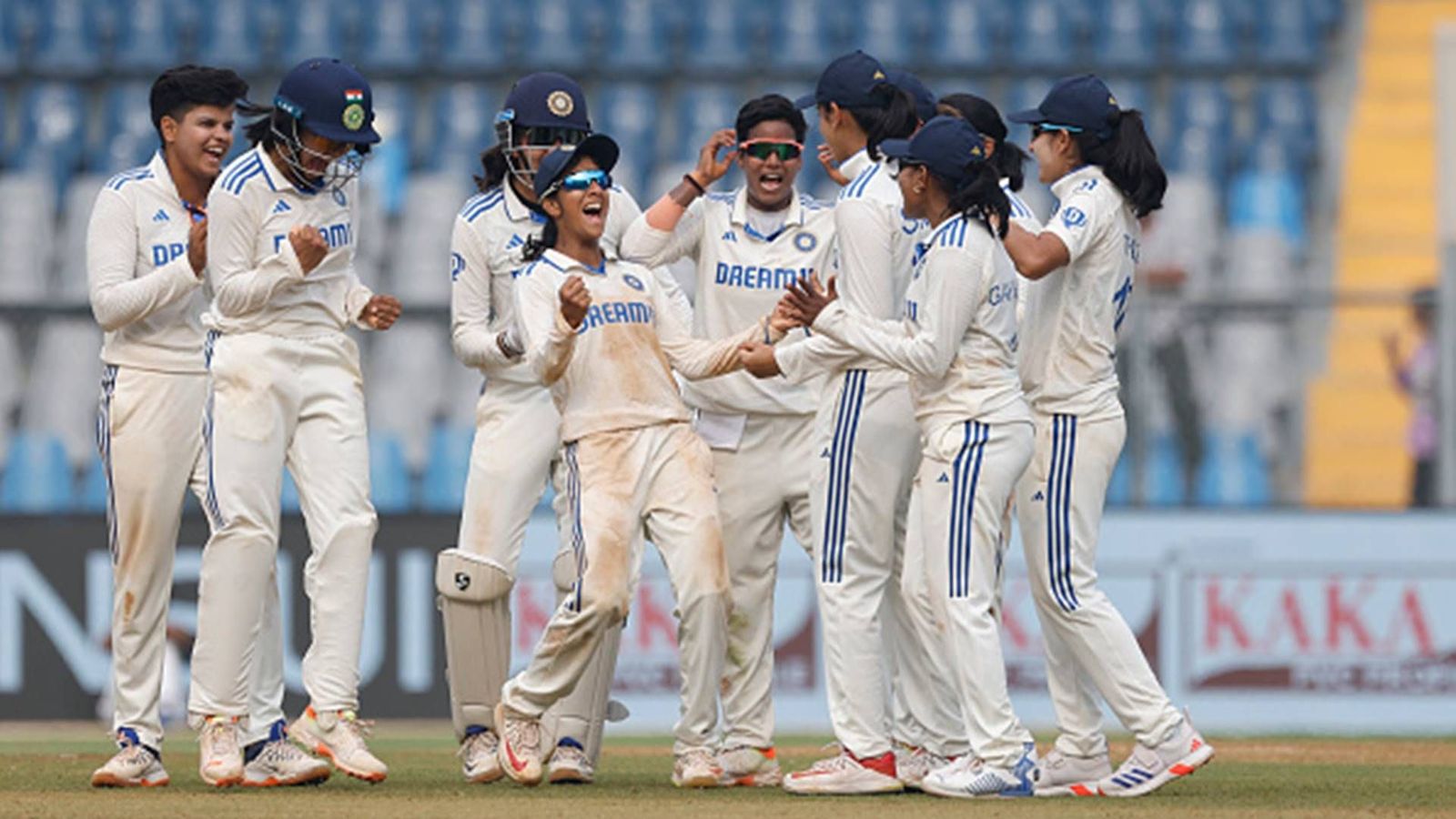 Pooja-Sneh-Deepti's troika bowls out Australia for their lowest Test score against India before Shafali-Smriti score quick runs Pooja-Sneh-Deepti's troika bowls out Australia for their lowest Test score against India before Shafali-Smriti score quick runs