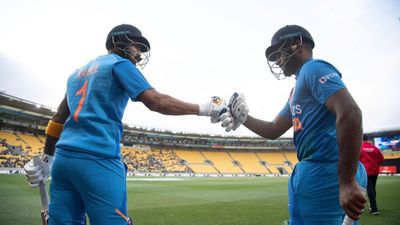 IND vs SA: KL Rahul reveals the exact reason why Sanju Samson hasn't received many chances at No.3 KL Rahul (L) and Sanju Samson (R).