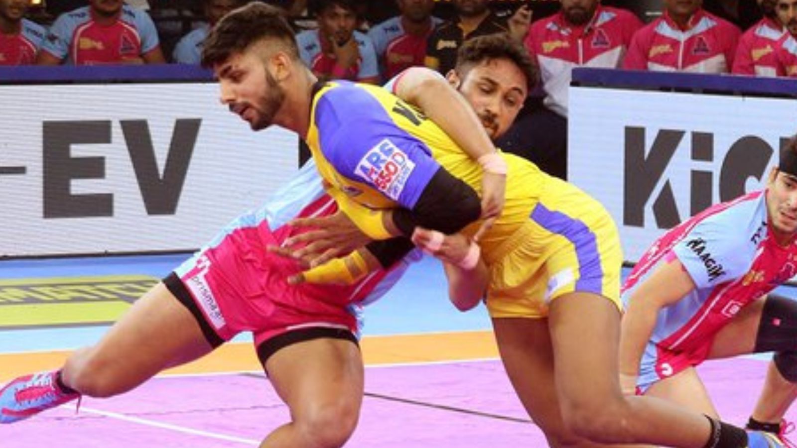 Pro Kabaddi League: Sunil Kumar, Reza Mirbagheri stifle Tamil Thalaivas to help Jaipur Pink Panthers clinch narrow win Jaipur Pink Panthers got the better of Tamil Thalaivas in their Pro Kabaddi League match on December 23. (Twitter)