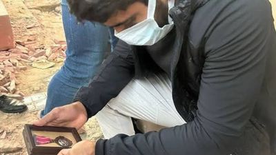 Bajrang Punia makes huge statement on reclaiming Padma Shri Award after Sports Ministry suspends newly-elect WFI body Bajrang Punia.