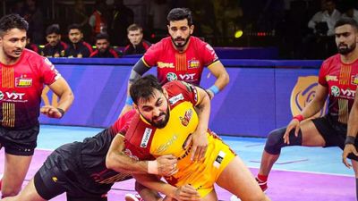 Pro Kabaddi League: Bengaluru Bulls showcase stellar team play, dimming Pawan Sehrawat's star performance Bengaluru Bulls defeated Telugu Titans.