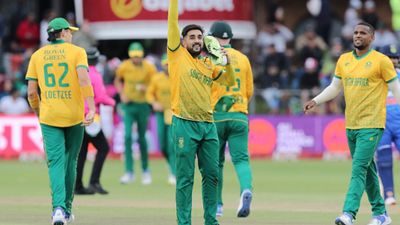 'There was abuse hurled at my wife': South African star reveals shocking aftermath of celebrating Suryakumar Yadav's wicket Tabraiz Shamsi.