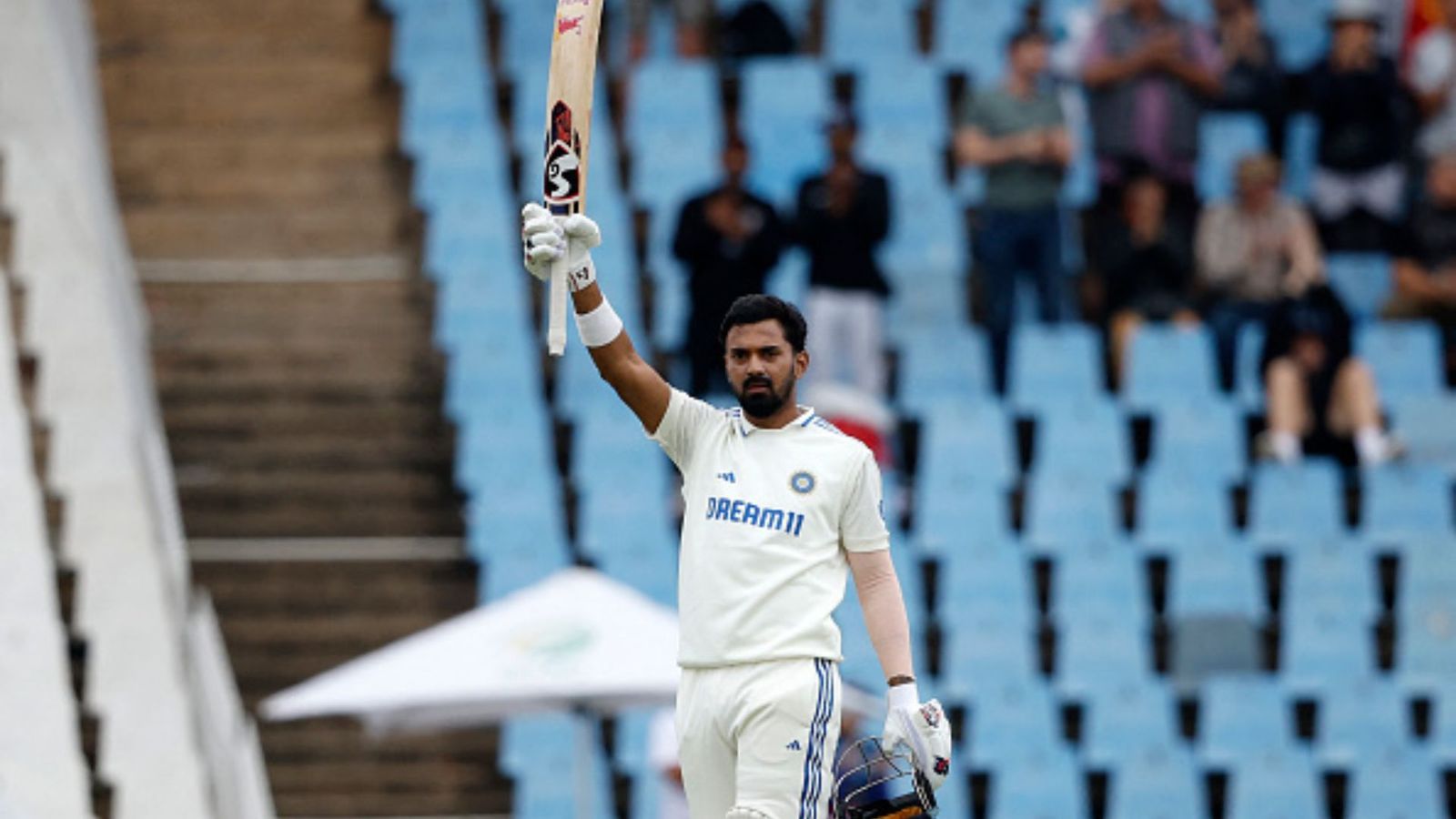 IND vs SA: KL Rahul's single-handed brilliance helps India post respectable score of 245 after Kagiso Rabada's five-wicket haul IND vs SA: KL Rahul's single-handed brilliance helps India post respectable score of 245 after Kagiso Rabada's five-wicket haul