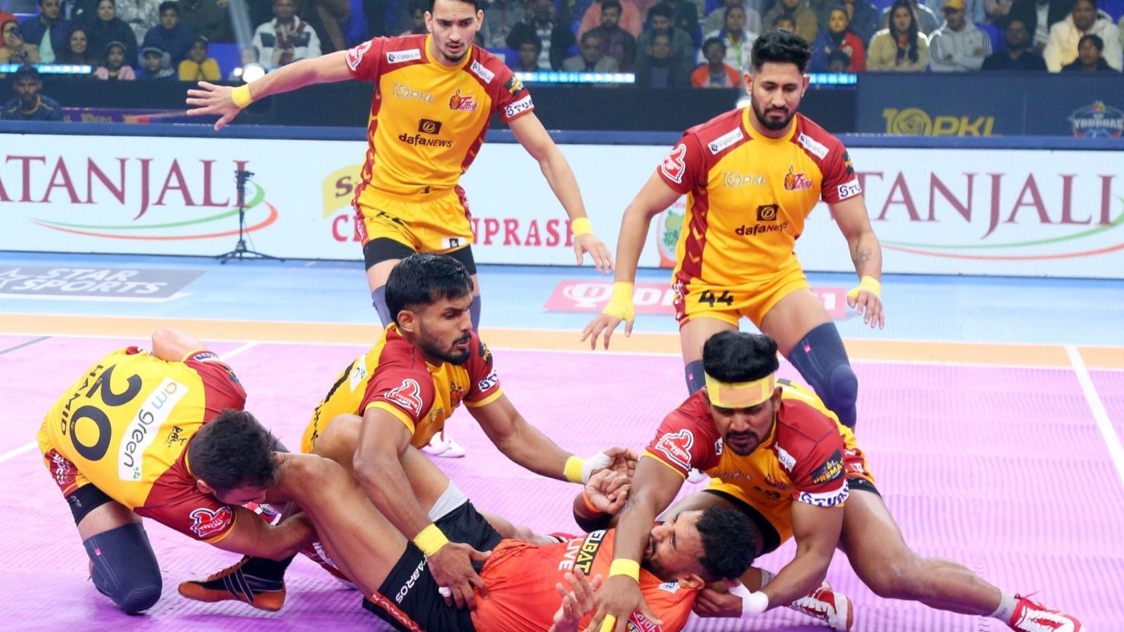Pro Kabaddi League: Troika of Guman, Rinku, Sombir hands U Mumba comprehensive victory over Telugu Titans U Mumba thrash Telugu Titans with a scoreline of 54-32.