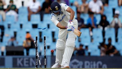 IND vs SA: Batting legend Sunil Gavaskar pinpoints the reason why Shubman Gill is struggling in Test cricket Shubman Gill.
