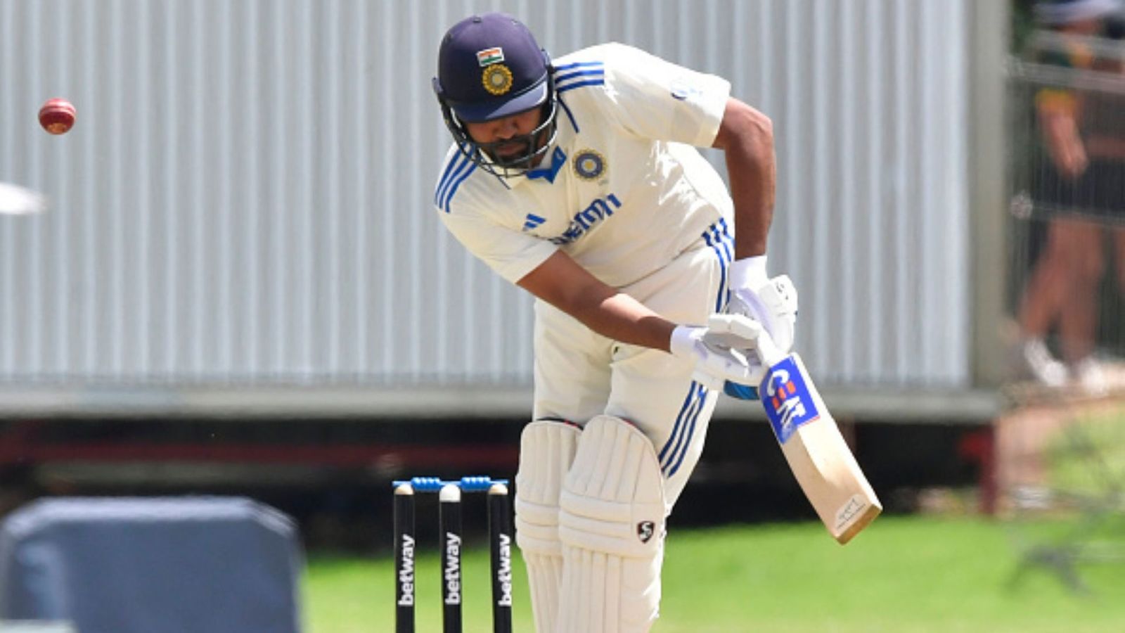 Legendary India batter lambasts Rohit Sharma's team with hard-hitting remark, calls them 'overrated' in two formats Legendary India batter lambasts Rohit Sharma's team with hard-hitting remark, calls them 'overrated' in two formats