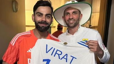Virat Kohli gifts signed jersey to Keshav Maharaj after India's win in 2nd Test, spinner reacts with a special post Virat Kohli presented his autographed jersey to Keshav Maharaj after the conclusion of IND vs SA's 2nd Test