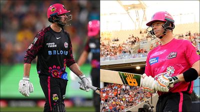 'Maybe Smudge can play in the middle-order': English opener not ready to give up opening spot for Steve Smith in BBL Sydney Sixers players James Vince and Steve Smith (Getty Images)