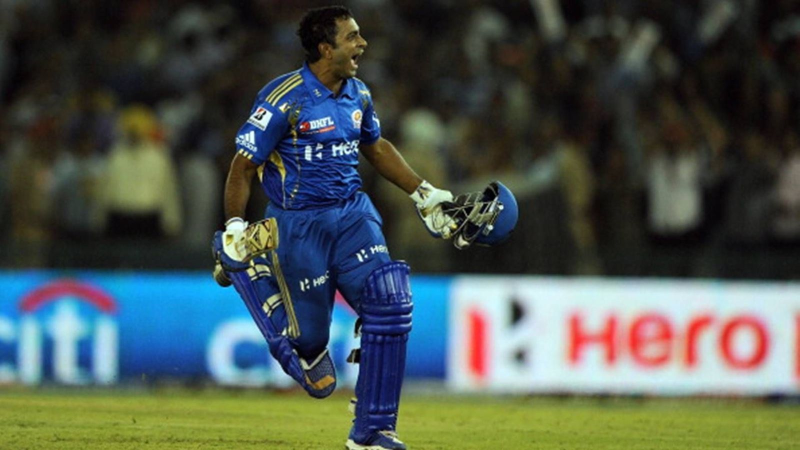 Ambati Rayudu announces his return to Mumbai Indians franchise a day after quitting YSR Congress party Ambati Rayudu announces his return to Mumbai Indians franchise a day after quitting YSR Congress party